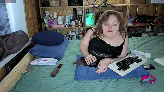 MiniNatalie online show from January 7, 2026, 4:59 am