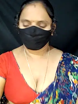 vintage-vibs online show from February 28, 2025, 5:48 pm