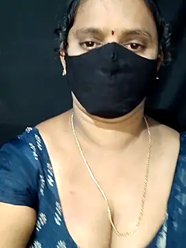 vintage-vibs online show from March 3, 2025, 5:50 pm