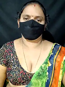 vintage-vibs online show from March 5, 2025, 6:01 pm