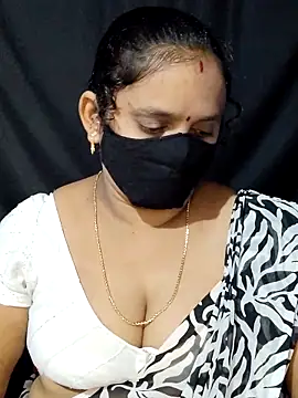 vintage-vibs online show from March 17, 2025, 5:49 pm