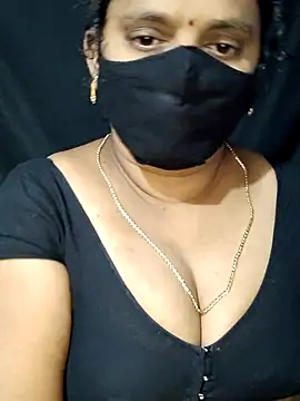 vintage-vibs online show from March 21, 2025, 3:44 am