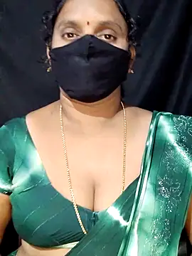 vintage-vibs online show from September 28, 2025, 5:51 pm