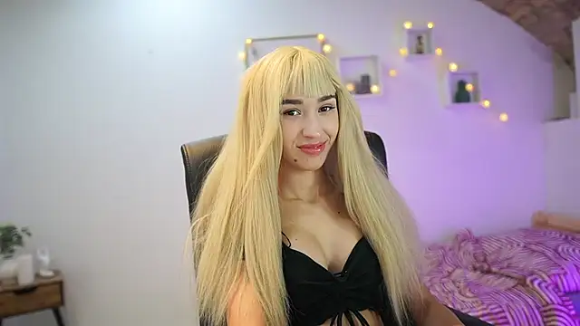 Snapshot of Amai__Liu chatting on October 19, 2025, 5:57 pm Amai Liu online show from October 19, 2025, 5:57 pm