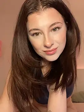 Mia-Minou online show from February 22, 2026, 12:15 pm