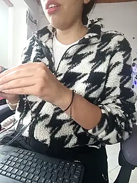 sophie north online show from March 12, 2026, 9:10 pm