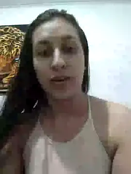 Snapshot of dulccemaria24 chatting on May 8, 2026, 1:00 am dulccemaria24 online show from May 8, 2026, 1:00 am