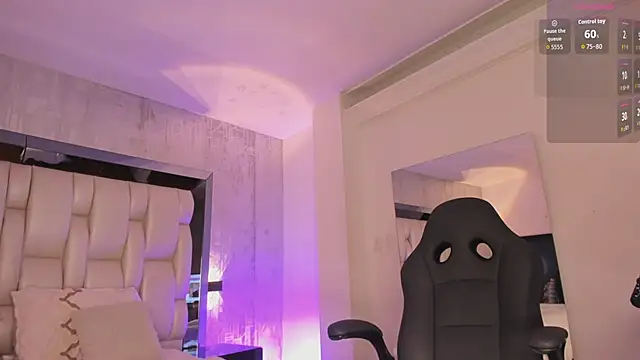  CurlyGirl  online show from November 6, 2025, 8:10 pm