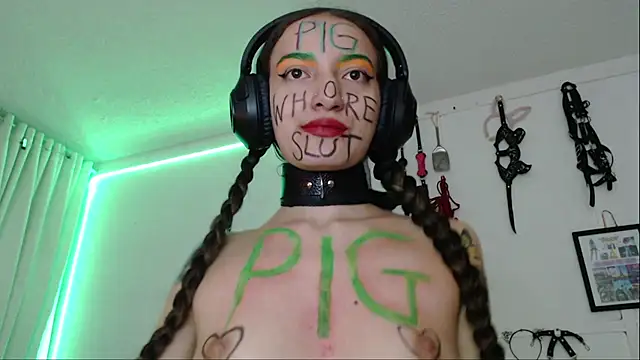 Eloise-brown online show from January 22, 2025, 1:20 am