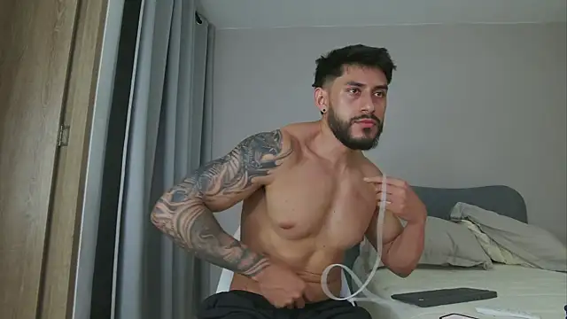 alexxxmachine online show from October 29, 2025, 12:02 am