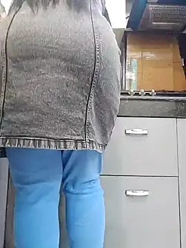 Manpreet kaur21 online show from January 17, 2025, 12:21 pm