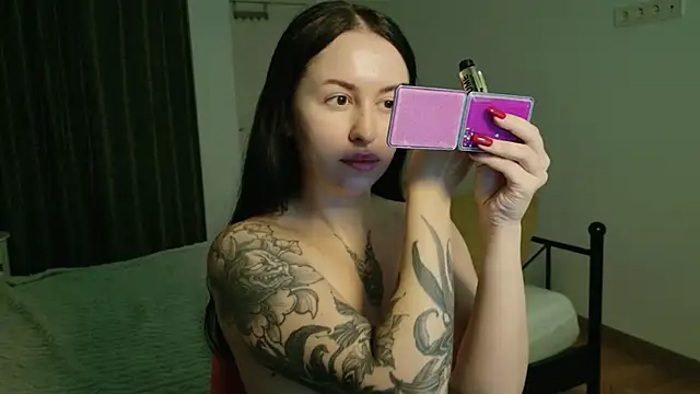 VioletCatt online show from October 24, 2025, 5:48 am