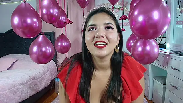 AnnaRosse1 online show from September 18, 2025, 8:44 pm