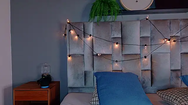 AmyPalmmer online show from March 4, 2026, 11:49 am