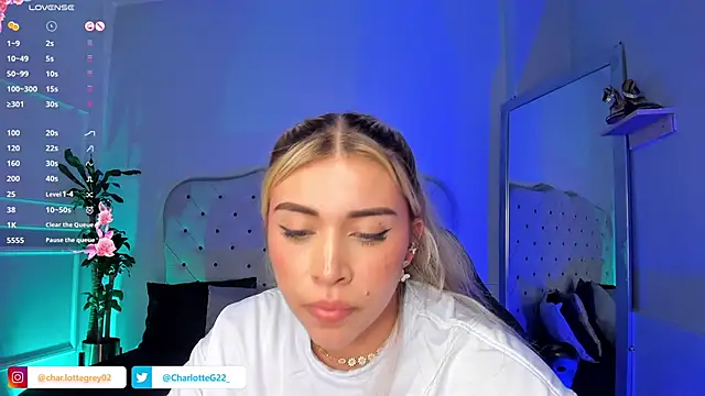 charlotte  grey online show from March 5, 2025, 2:25 am