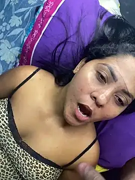 Snapshot of mayemarc chatting on December 15, 2024, 9:31 pm mayemarc online show from December 15, 2024, 9:31 pm