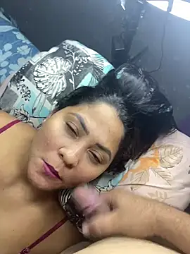 Snapshot of mayemarc chatting on January 18, 2025, 1:41 am mayemarc online show from January 18, 2025, 1:41 am