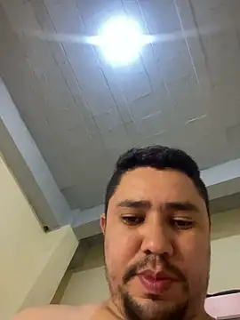 Snapshot of mayemarc chatting on November 26, 2025, 10:44 pm mayemarc online show from November 26, 2025, 10:44 pm