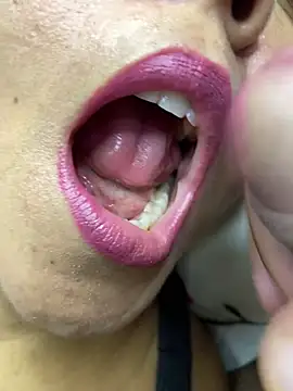 mayemarc online show from March 26, 2026, 4:01 pm