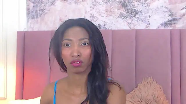 SabrinaDevill online show from November 5, 2025, 1:11 pm