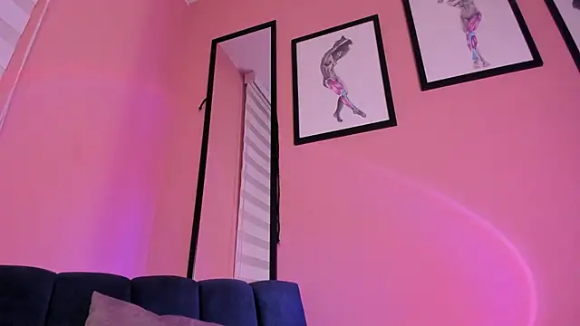 Snapshot of SensualJane2 chatting on January 8, 2026, 11:18 pm SensualJane2 online show from January 8, 2026, 11:18 pm