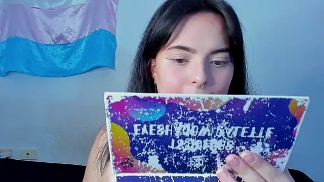 elizabethtaylorxxx online show from June 18, 2026, 2:10 pm