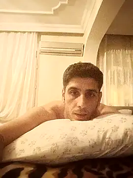 arenn1997 online show from October 29, 2025, 12:13 am