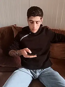 arenn1997 online show from March 13, 2026, 12:01 pm