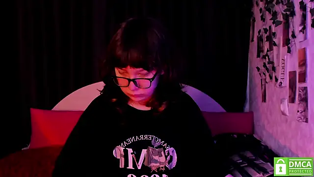 dreamgirllovee online show from November 26, 2025, 11:06 pm