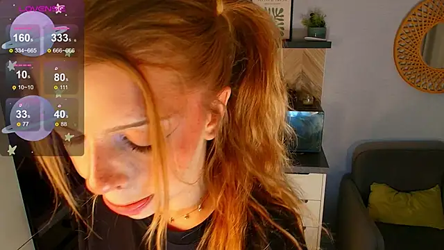Snapshot of Hannah_Carr chatting on June 18, 2026, 5:17 pm Hannah Carr online show from June 18, 2026, 5:17 pm