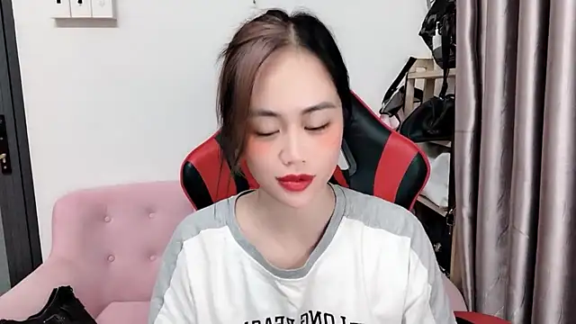 witch-39 online show from December 19, 2025, 4:58 pm