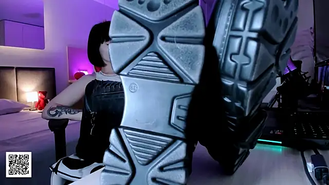  Goddess Misha  online show from October 30, 2025, 9:15 pm