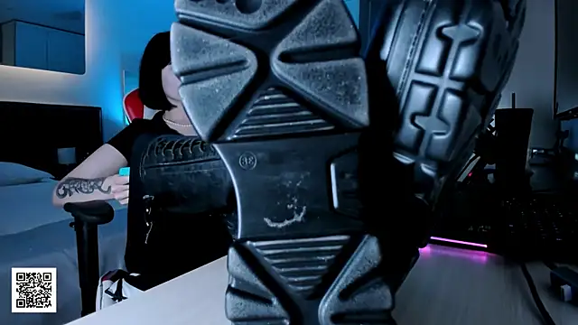  Goddess Misha  online show from November 3, 2025, 9:16 pm