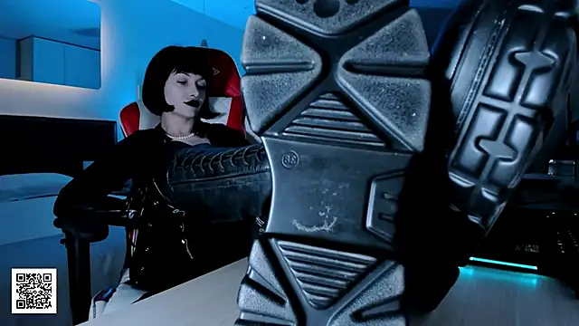  Goddess Misha  online show from November 22, 2025, 9:03 pm