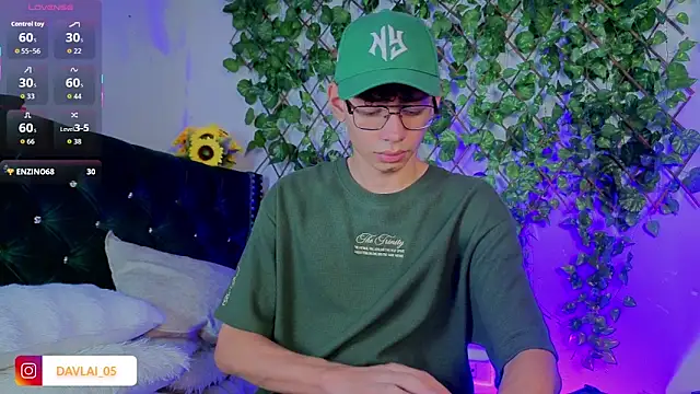 Daviid laidd online show from November 10, 2025, 7:46 pm