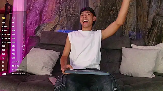 Daviid laidd online show from March 17, 2026, 7:39 pm