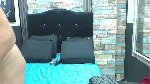 chicholina bigtits online show from November 4, 2025, 8:08 pm