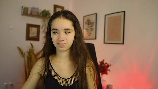 Gia Paige18 online show from October 10, 2025, 8:57 am