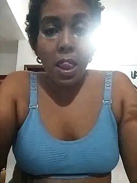 ELLA KELLY online show from November 6, 2025, 11:33 am