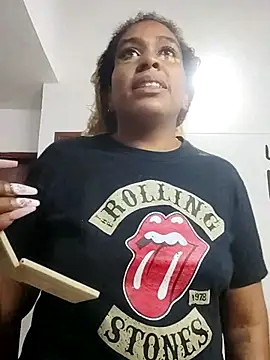 ELLA KELLY online show from November 19, 2025, 11:54 am