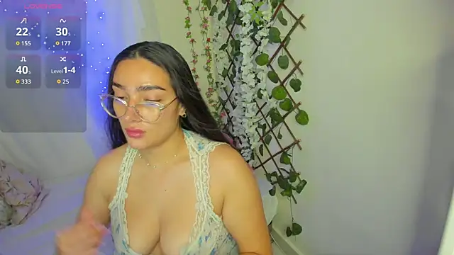 Snapshot of zara41 chatting on July 18, 2026, 5:39 pm zara41 online show from July 18, 2026, 5:39 pm