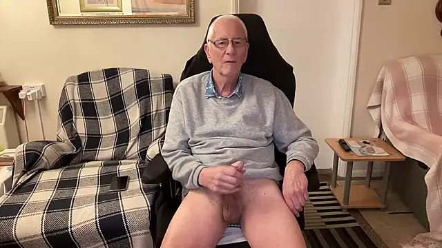 cutaboverest online show from November 18, 2025, 6:01 pm