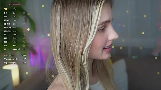 Snapshot of Fluffy-Angel chatting on December 9, 2024, 2:49 pm Fluffy-Angel online show from December 9, 2024, 2:49 pm