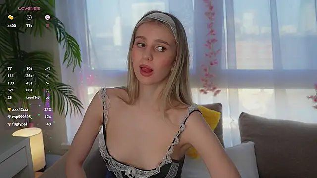 Snapshot of Fluffy-Angel chatting on January 31, 2025, 11:13 am Fluffy-Angel online show from January 31, 2025, 11:13 am