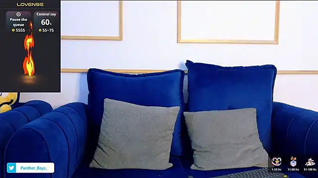 Mackenzzie 777  online show from October 26, 2025, 12:49 am