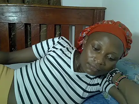 SpicyPetite online show from May 21, 2026, 12:12 pm