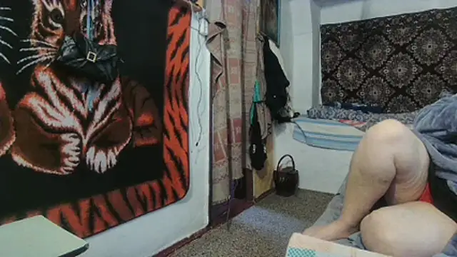 Snapshot of NataliiaRosa54 chatting on February 3, 2026, 6:22 am NataliiaRosa54 online show from February 3, 2026, 6:22 am