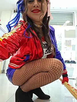 Snapshot of GatitaXD27 chatting on October 31, 2025, 10:16 am GatitaXD27 online show from October 31, 2025, 10:16 am