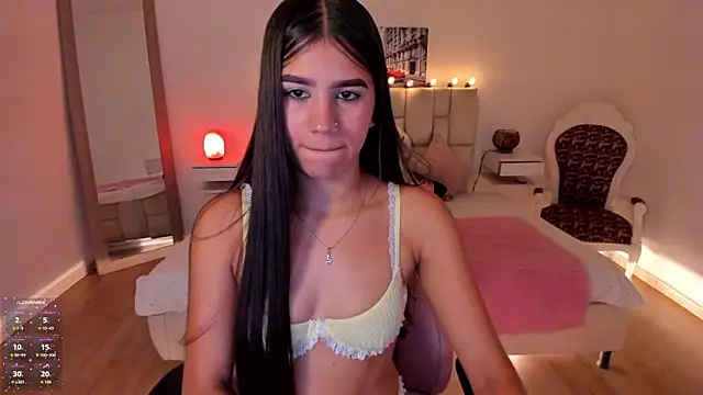 Sophia rincon online show from September 15, 2025, 7:14 pm