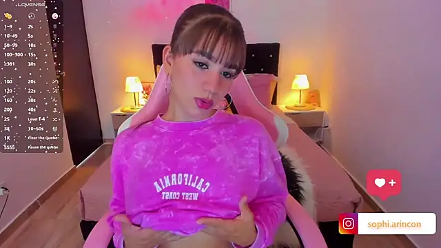 Sophia rincon online show from April 8, 2026, 9:48 pm